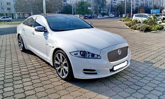 Ягуар XJ