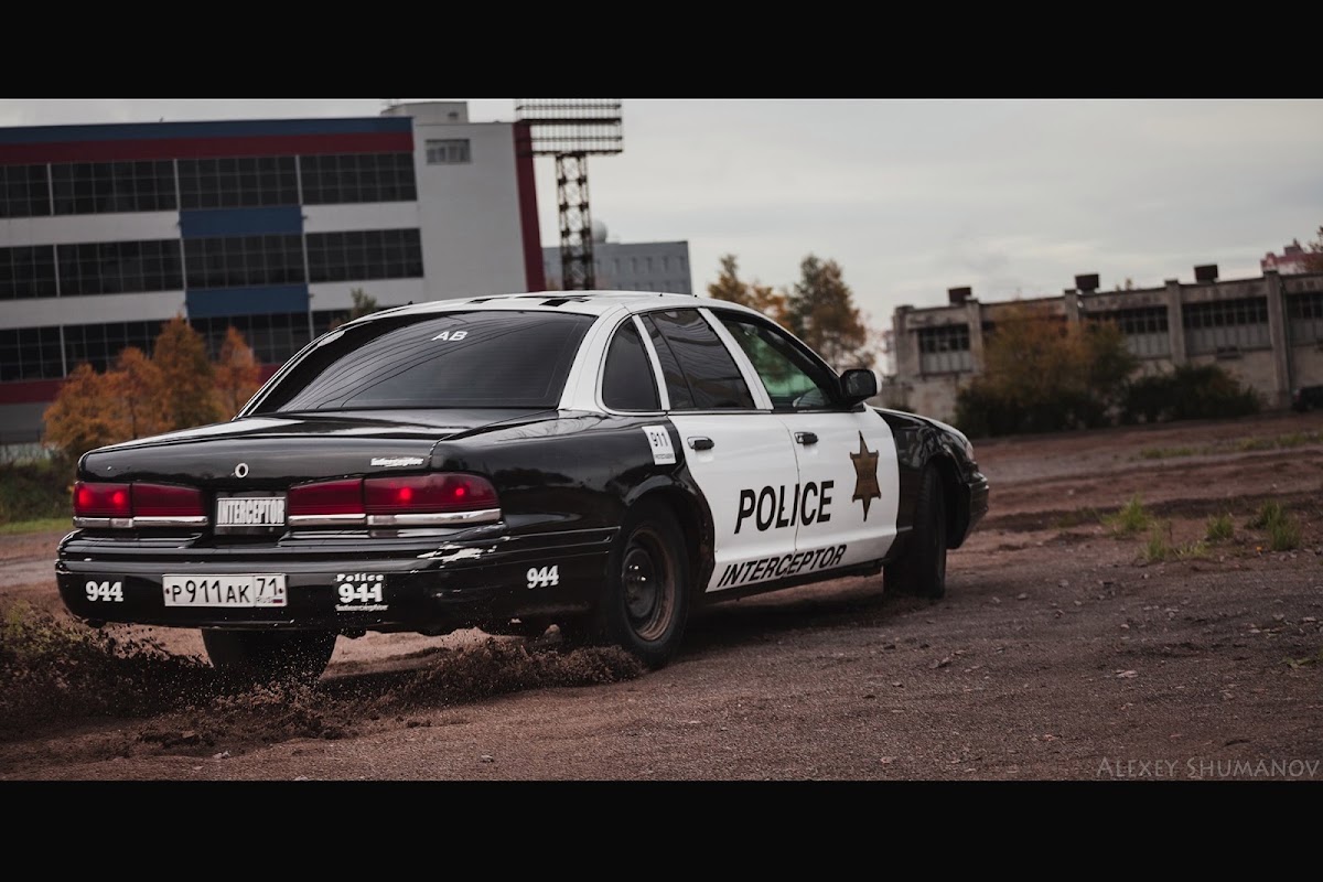 Ford Crown Victoria