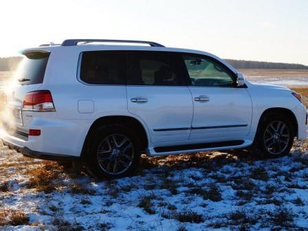 Lexus LX570 — кадр 3 из 6