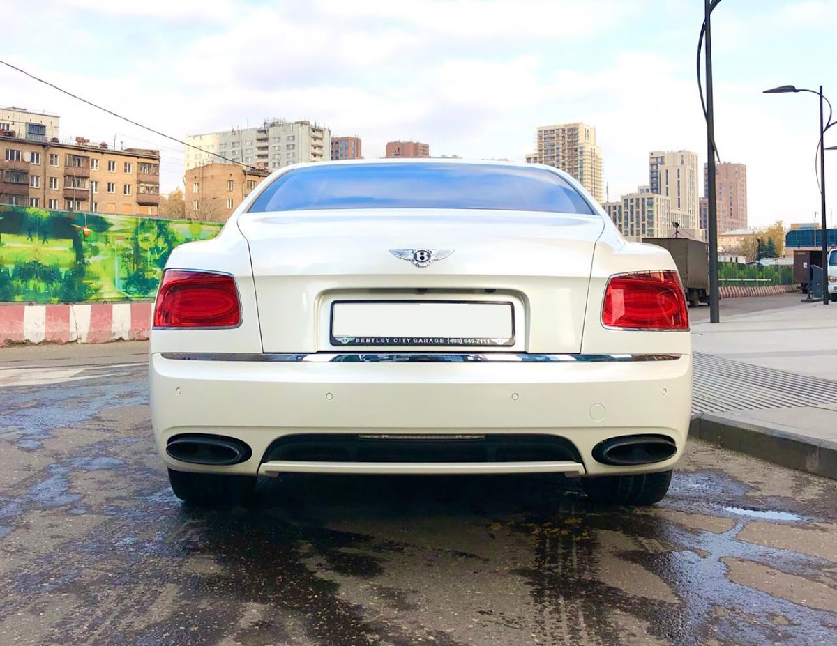 Bentley Flying Spur New — кадр 3 из 5