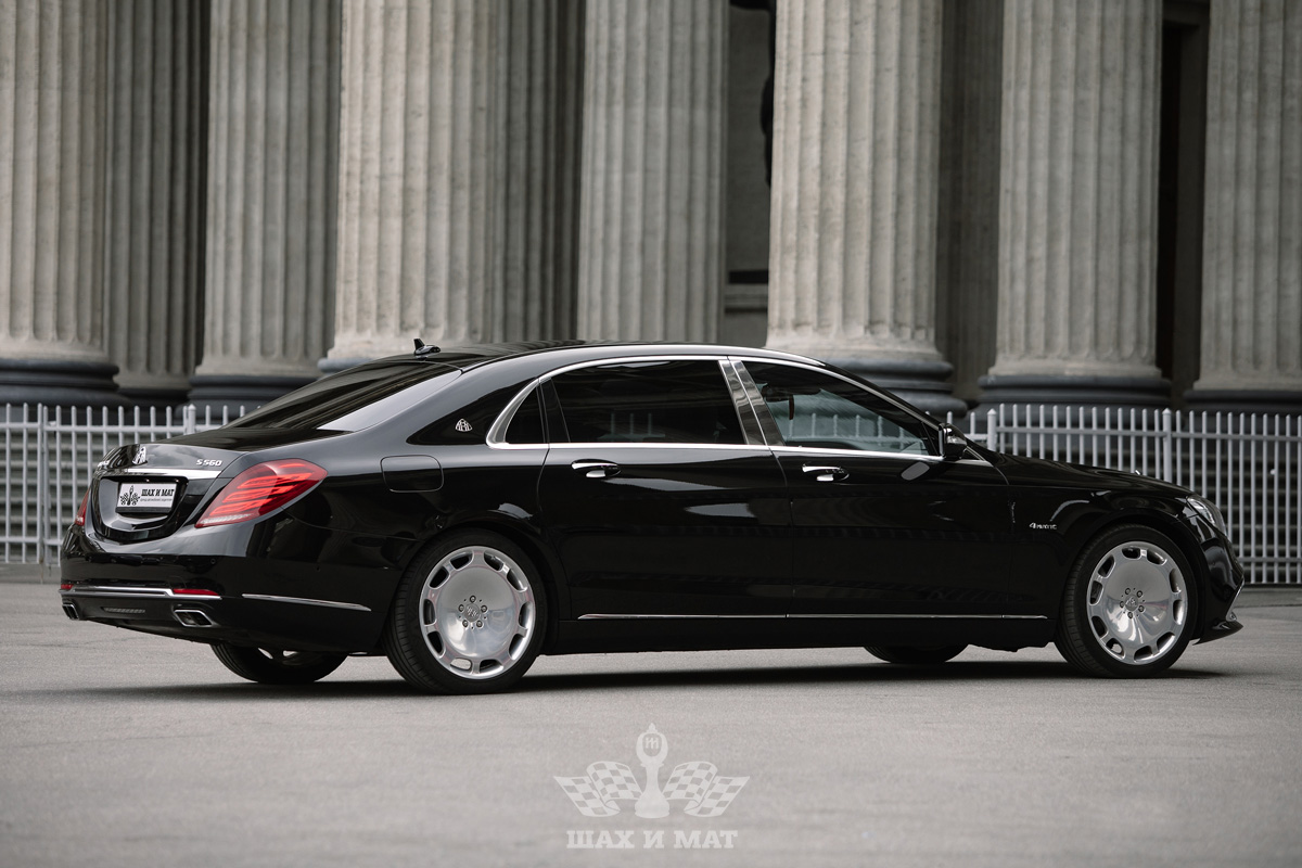 Mercedes Maybach S560