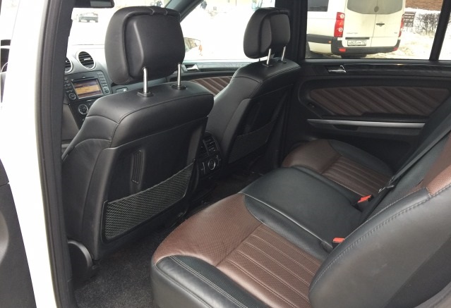 Mercedes GL — кадр 2 из 2