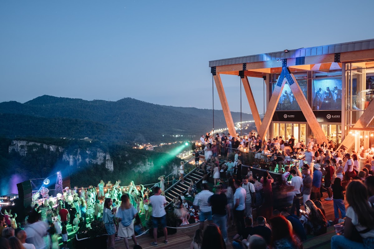 Панорамный Ресторан Кáури в SKYPARK — кадр 4 из 19