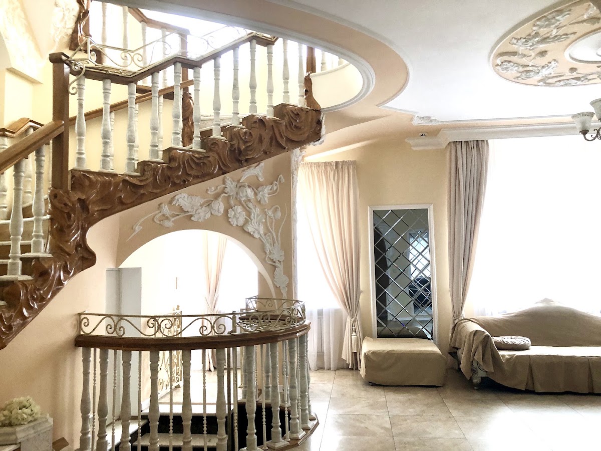 Вячеслав и Мария (Anstar House)