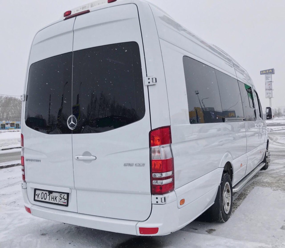 VIP микроавтобуса Mercedes — кадр 3 из 10