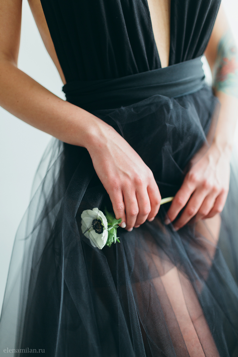 Black and Gold Evening Bride Boudoir