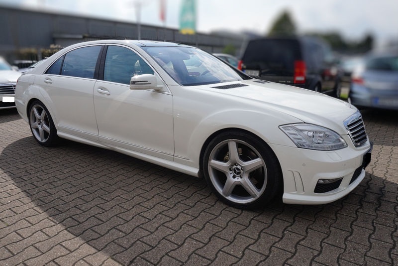 Mercedes S-221