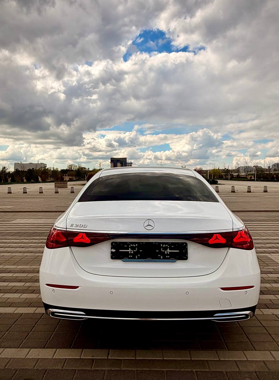 Mercedes-Benz E-class W214