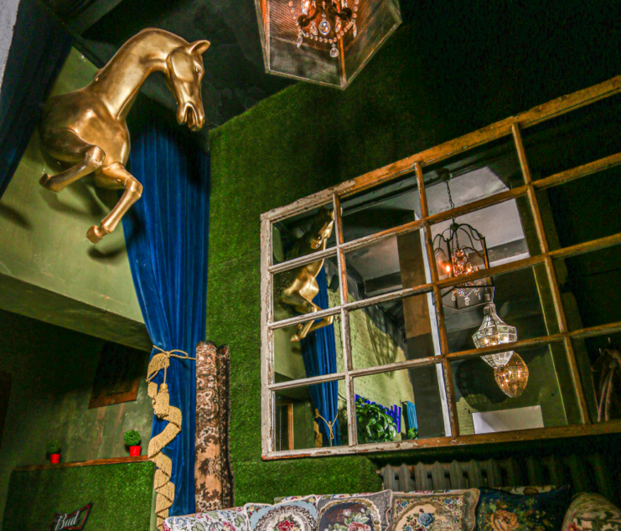 ROOM — кадр 3 из 5