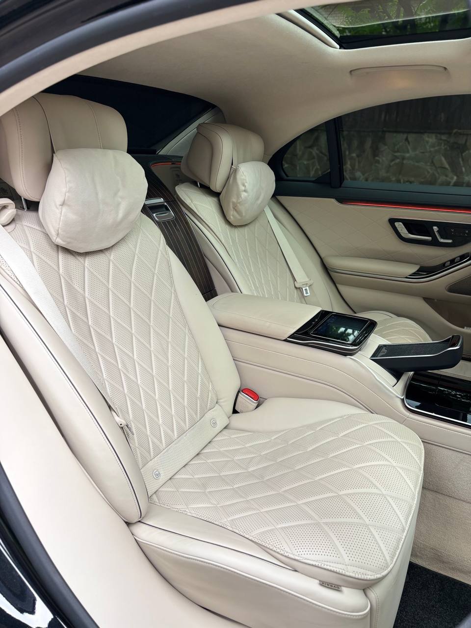 Мерседес s500(w223)LONG гос.N:700