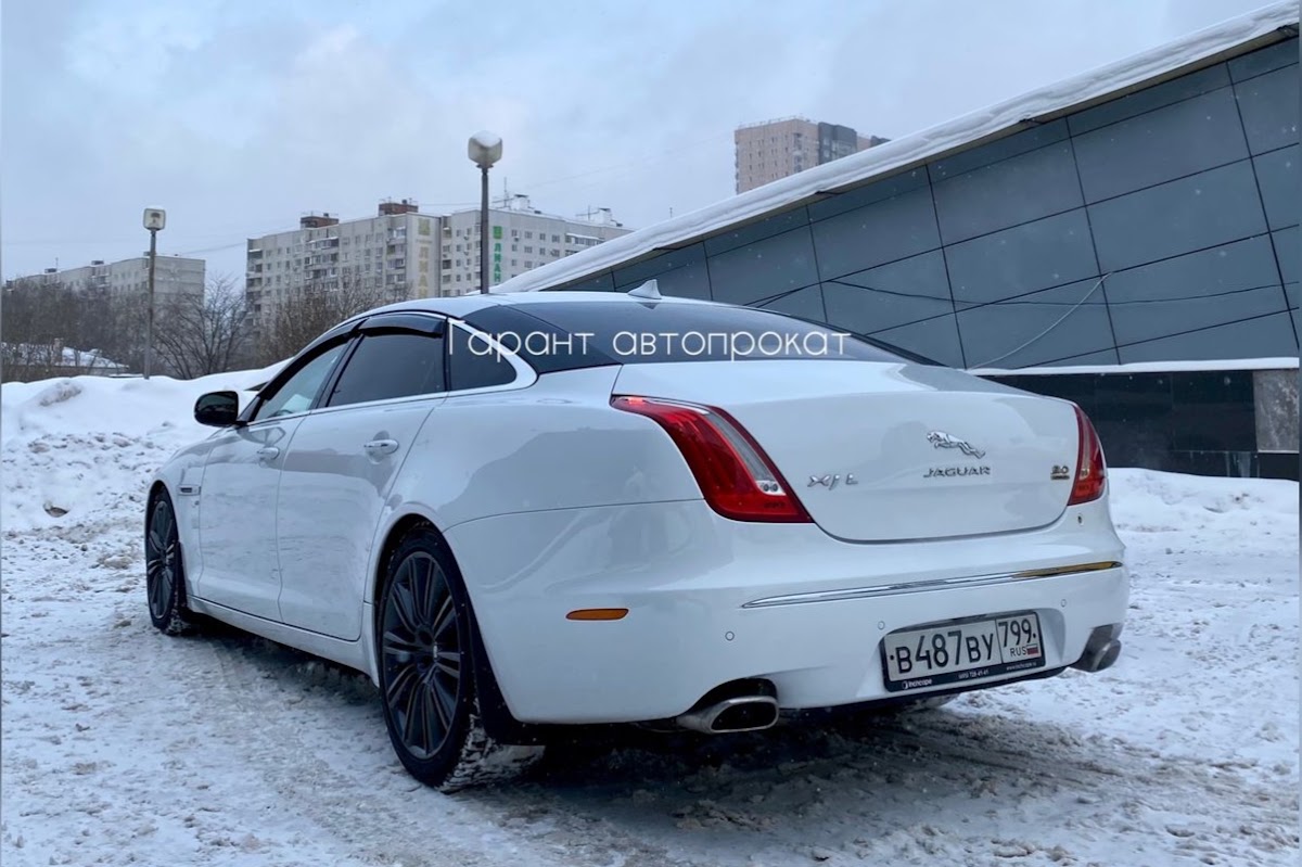 JAGUAR XJ