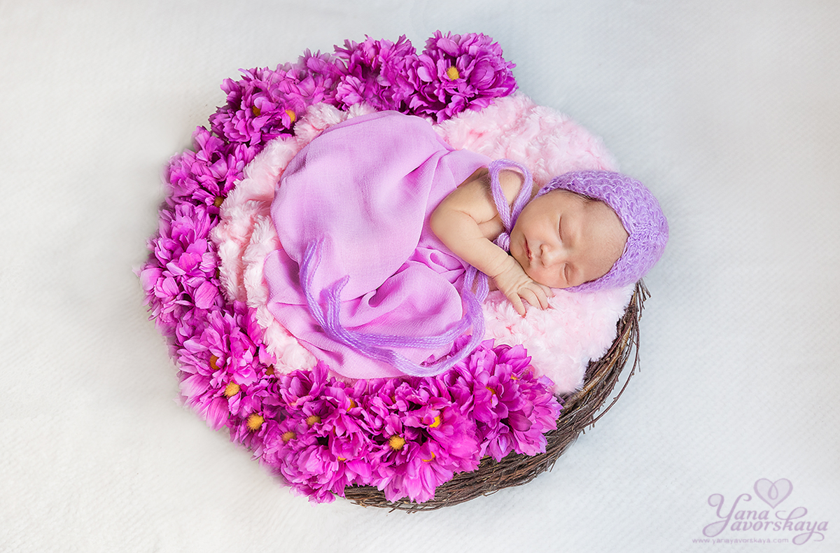 Newborn фотосессия новорожденных