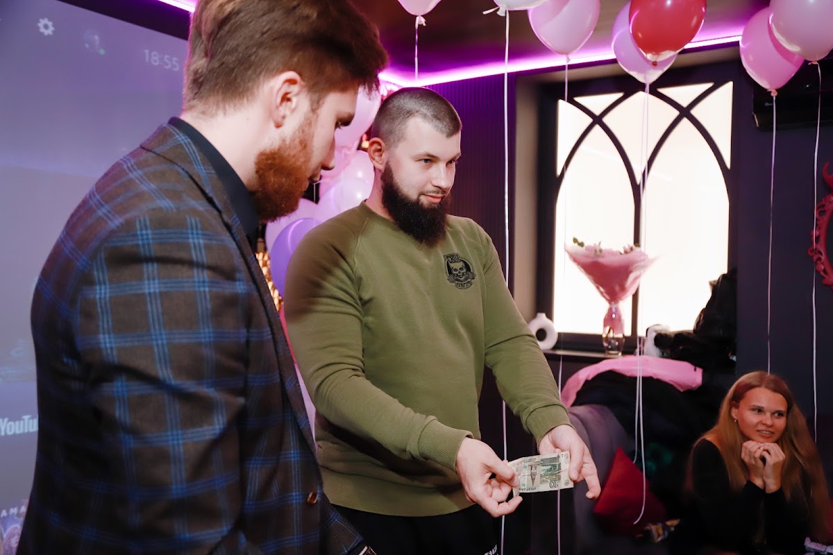 30 МИНУТ ШОУ, БОЛЕЕ 10 ФОКУСОВ + ПРОДЛЕНИЕ ВЫСТУПЛЕНИЯ