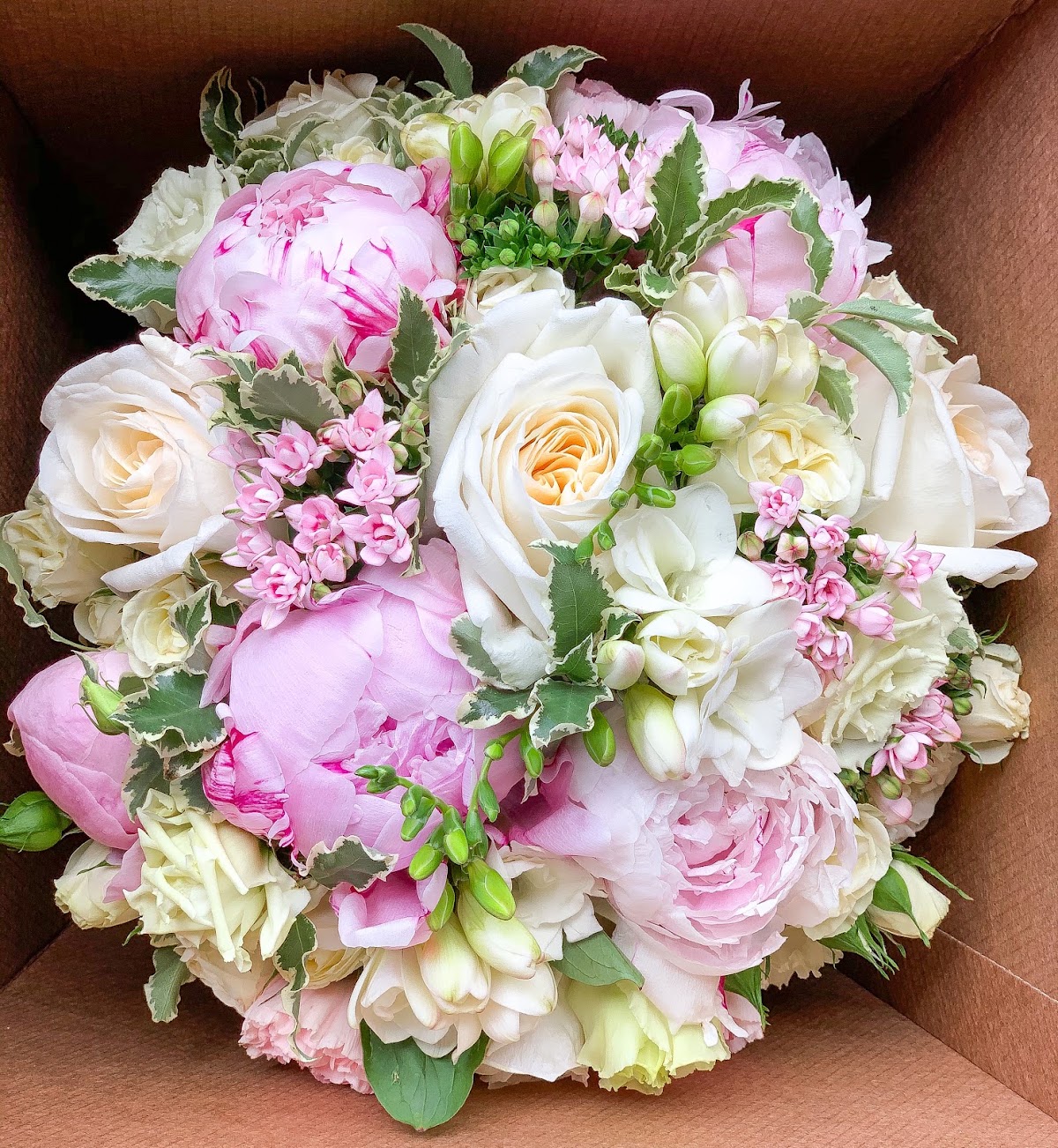 Kleo Flowers студия флористики и декора
