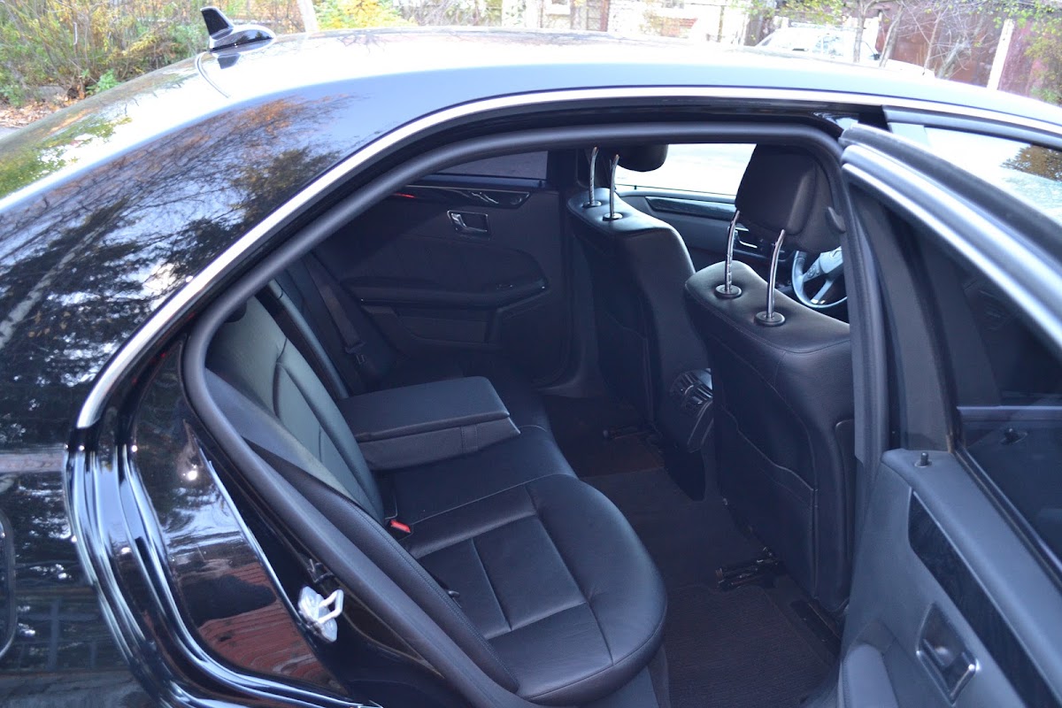 Mercedes-Benz E212