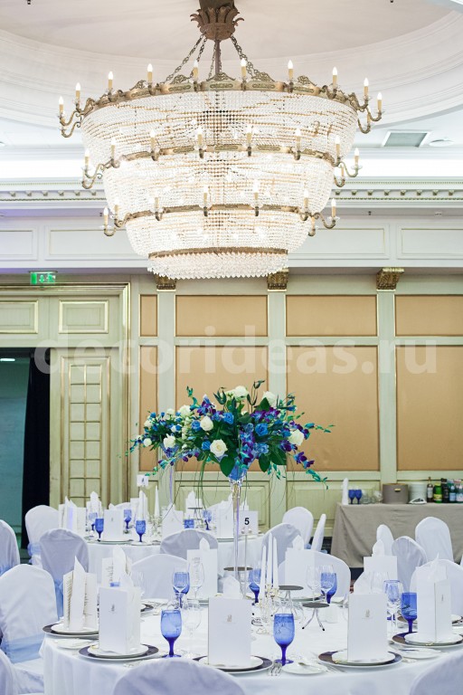 "THE RITZ-CARLTON"