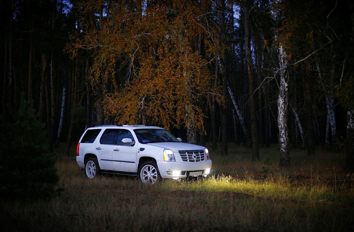 Cadillac Escalade III — кадр 2 из 6