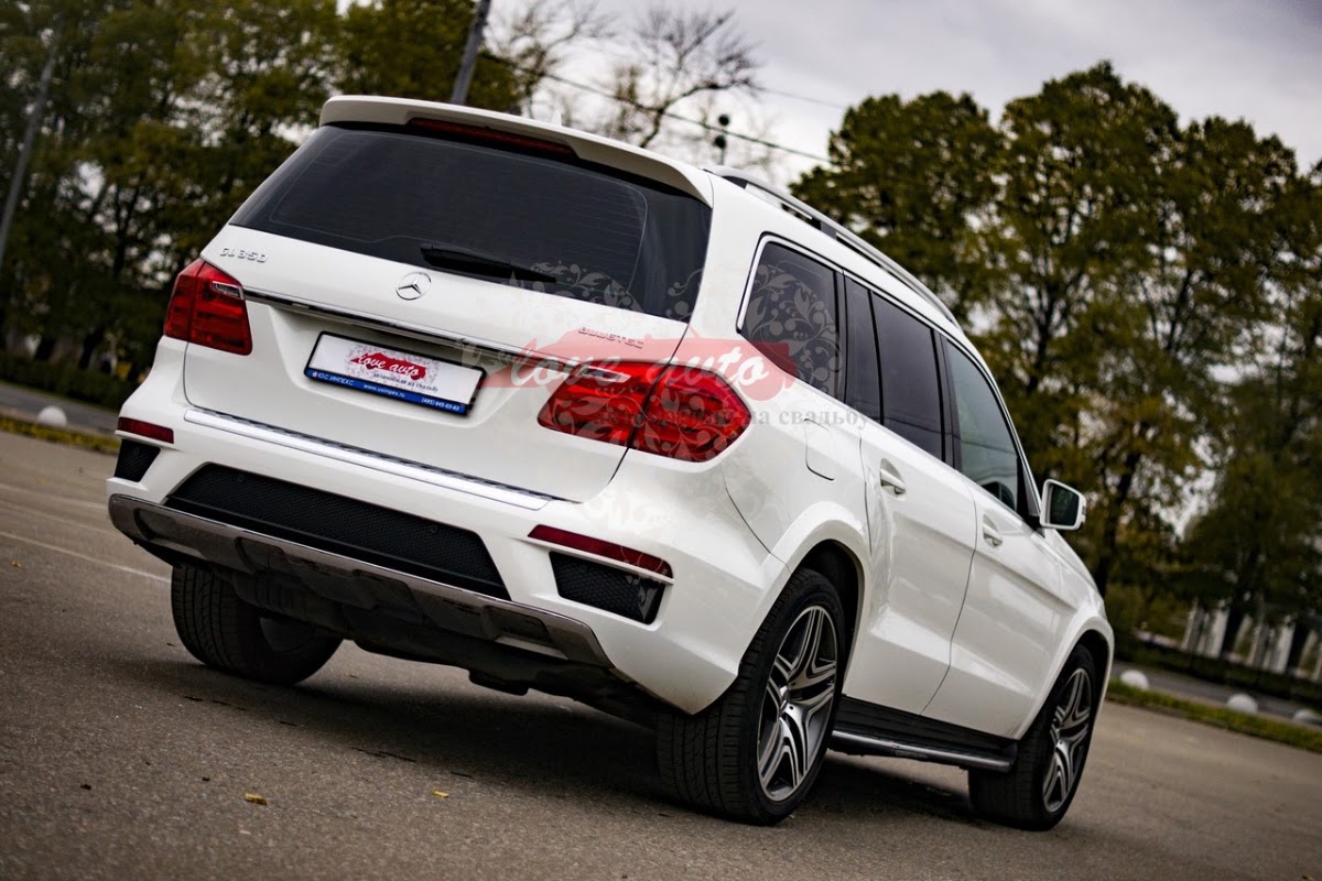 Mercedes-Benz GL AMG — кадр 2 из 4
