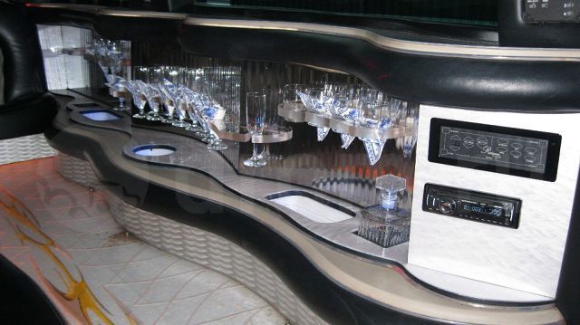 Hummer H3 — кадр 4 из 4