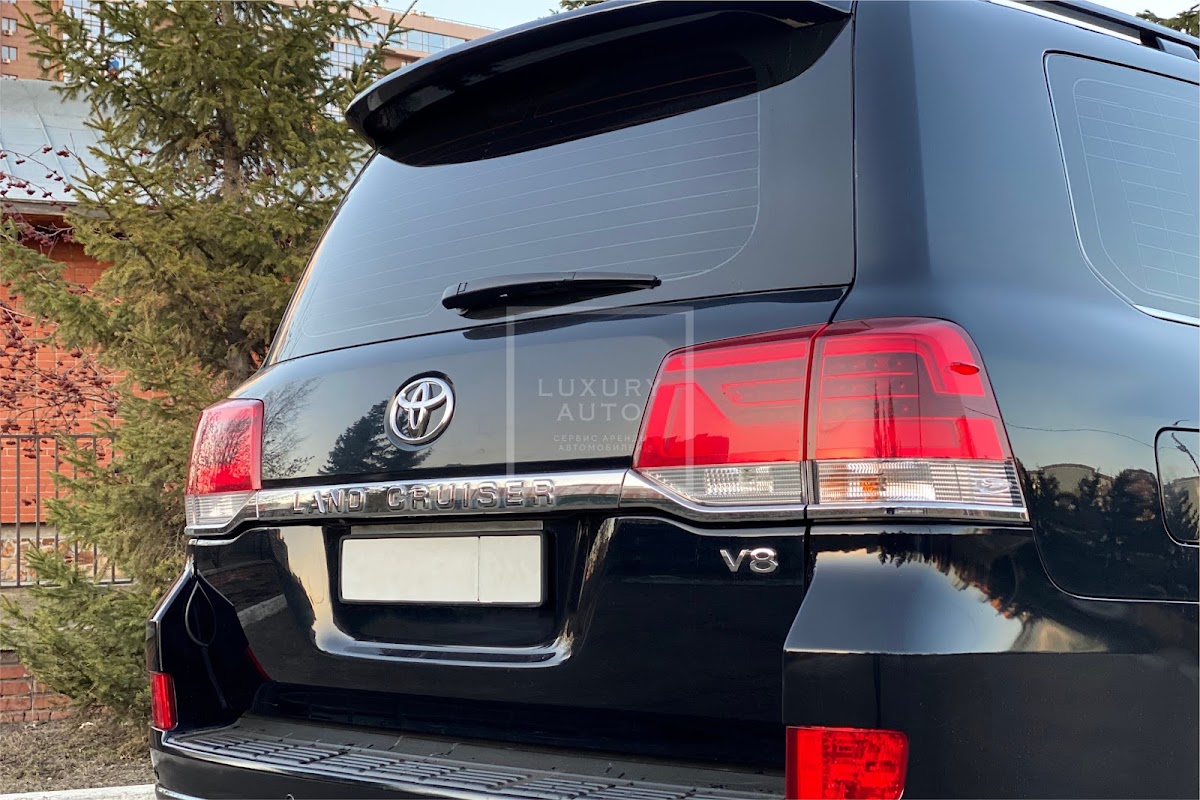 Toyota Land Cruiser 200