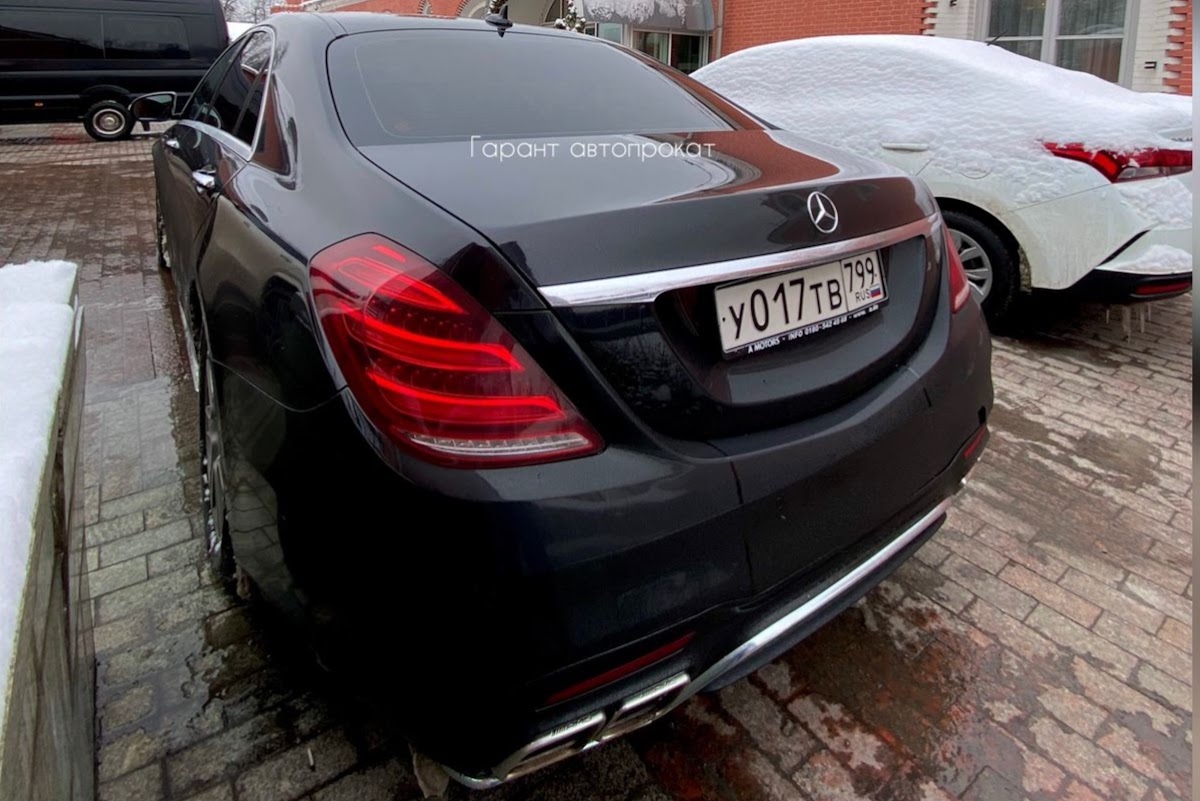 Mercedes Benz S-class 222