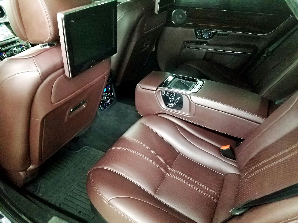 Ягуар XJ