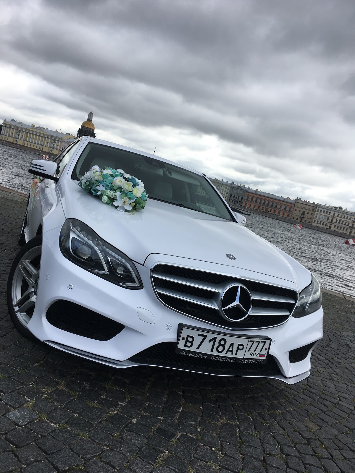 Mercedes-Benz E212