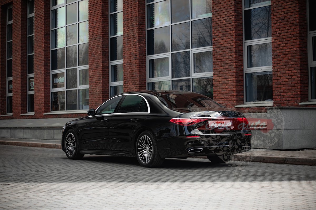Mercedes-Benz S223 (Черный Мерседес S223)