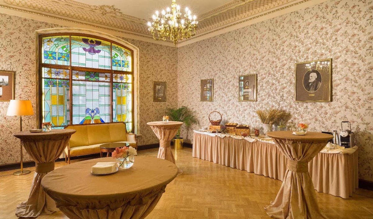 Зал «Тургенев»