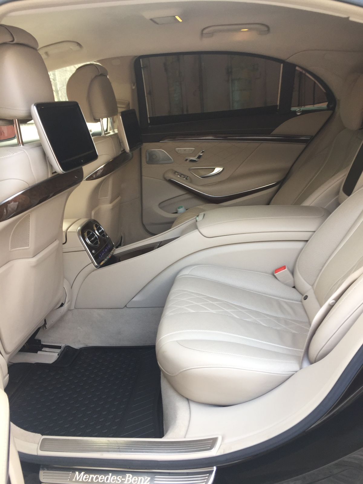 Mercedes-Benz S-Class W222