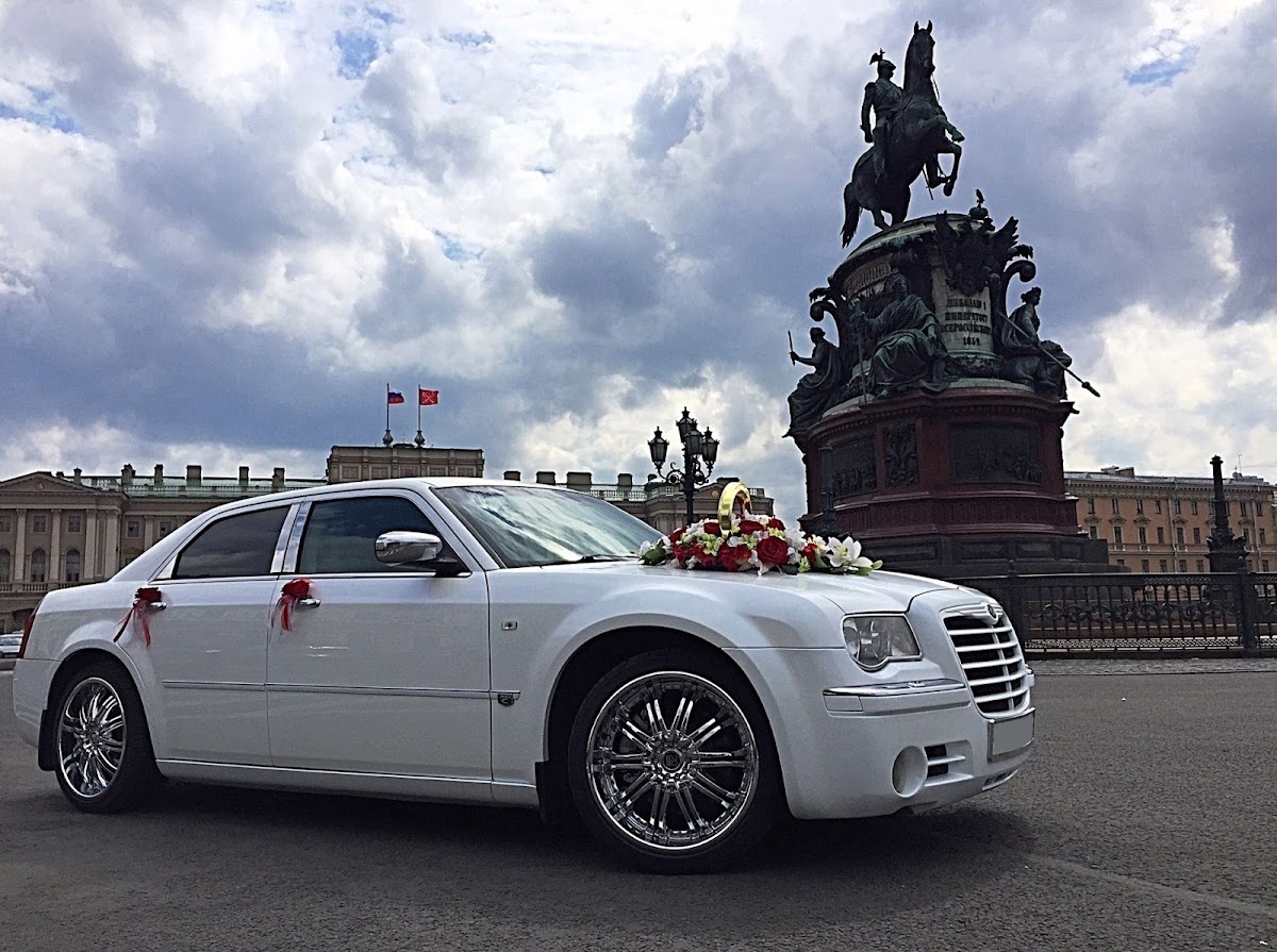 Chrysler 300C Long