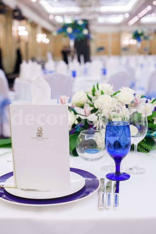 "THE RITZ-CARLTON"