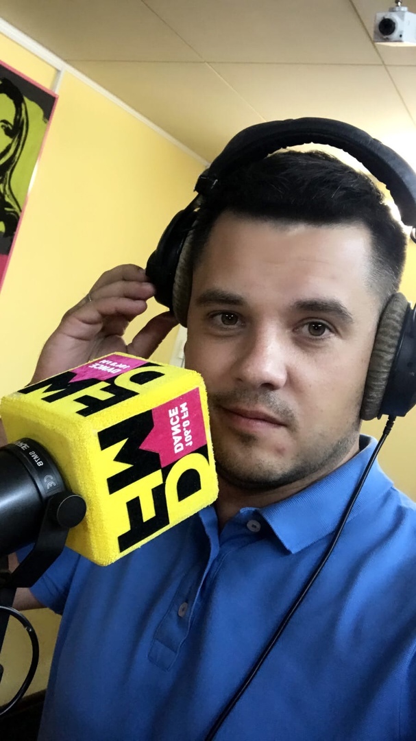 Радиоведущий Dfm 106.0