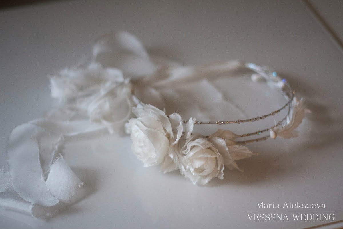 Vesssna Weeding