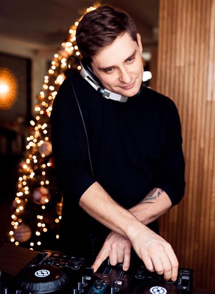 Dj Hobbit