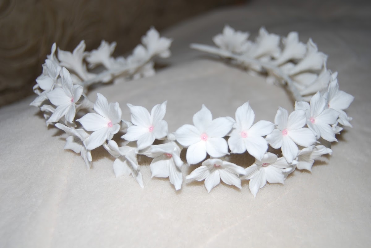Украшения в прическу, бутоньерки, браслеты…