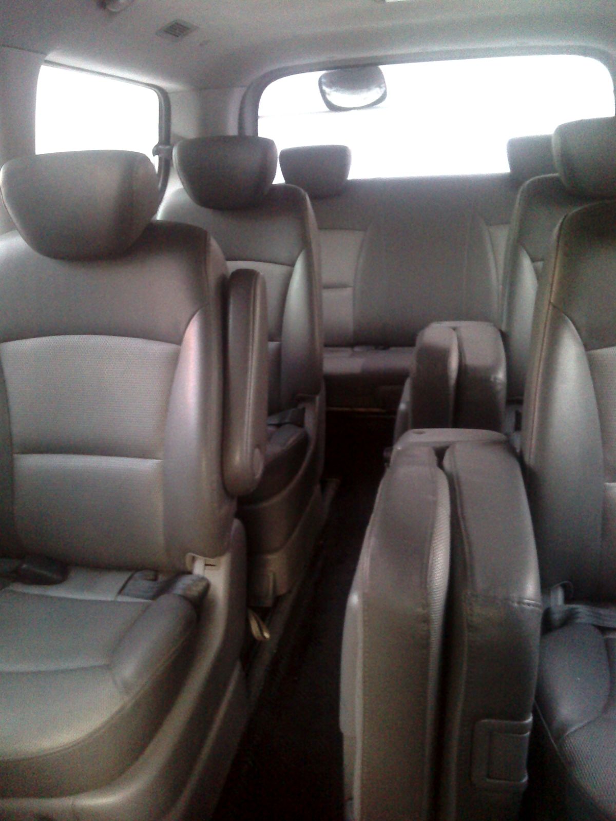 Hyundai Grant Starex