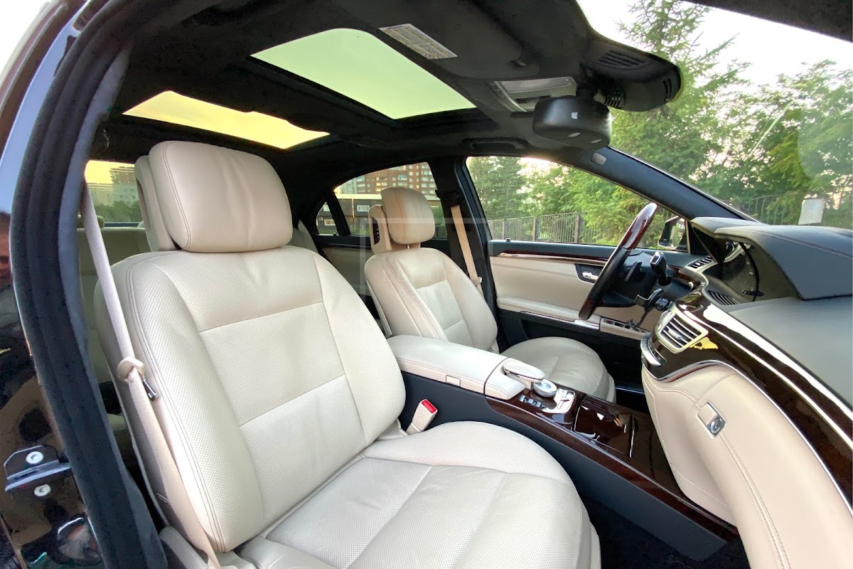Mersedes Benz S class 221