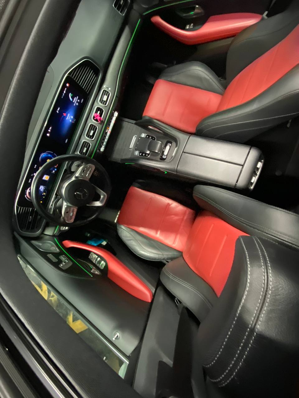 FORD MUSTANG — кадр 5 из 6