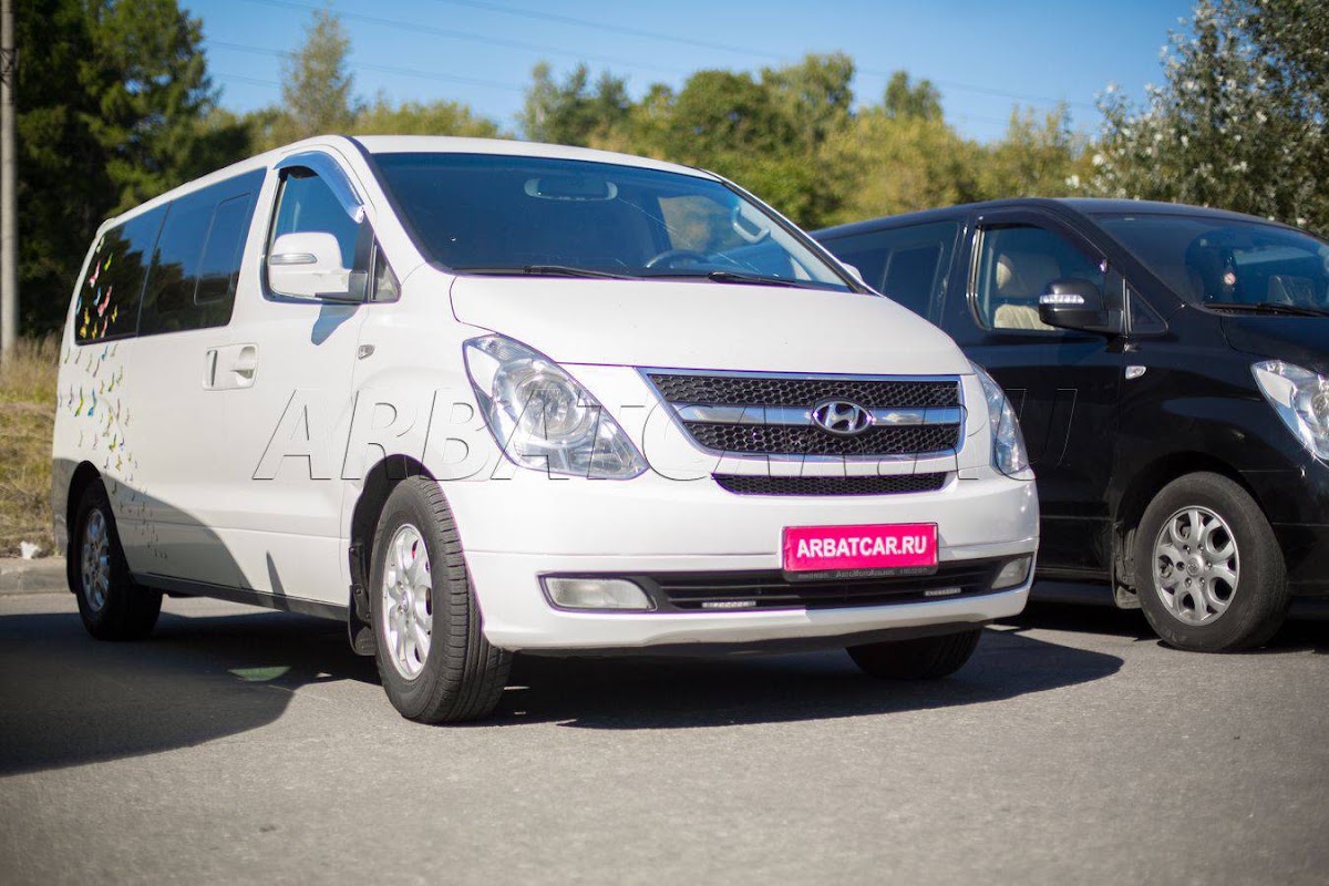 Hyundai Grand Starex белый, 10 мест — кадр 3 из 6