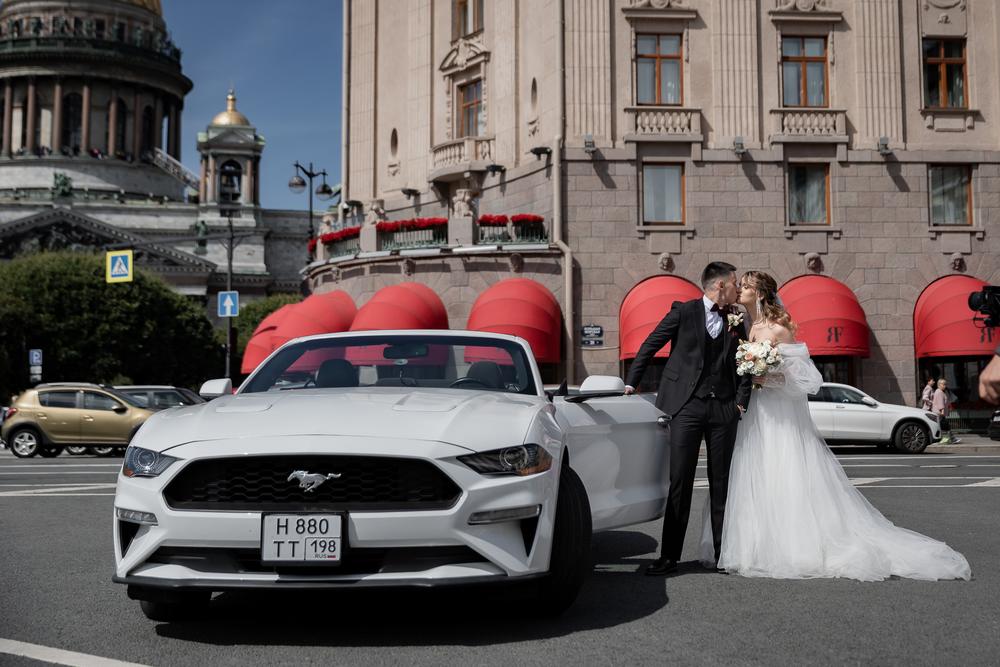 Ford Mustang кабриолет 2020 — кадр 2 из 25