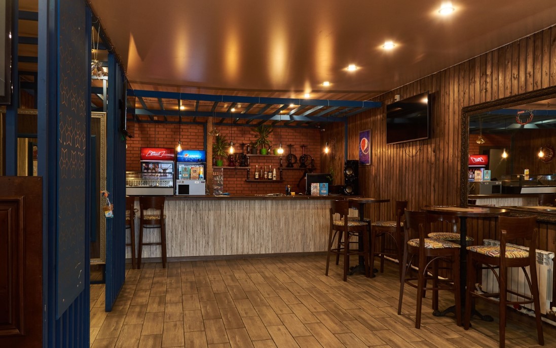 Основной зал