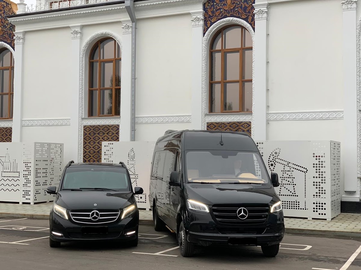 Черный Mercedes Vip