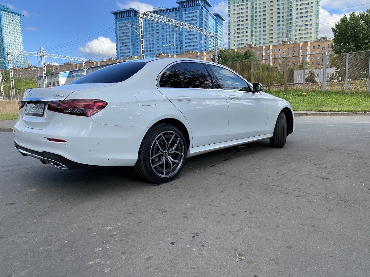 Mercedes-Benz E class — кадр 3 из 13