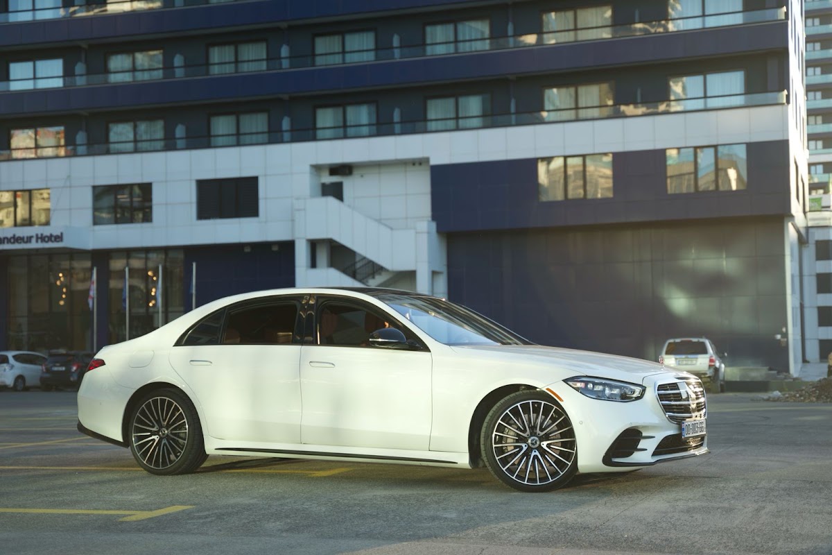 Mercedes-Benz S-Class — кадр 2 из 5