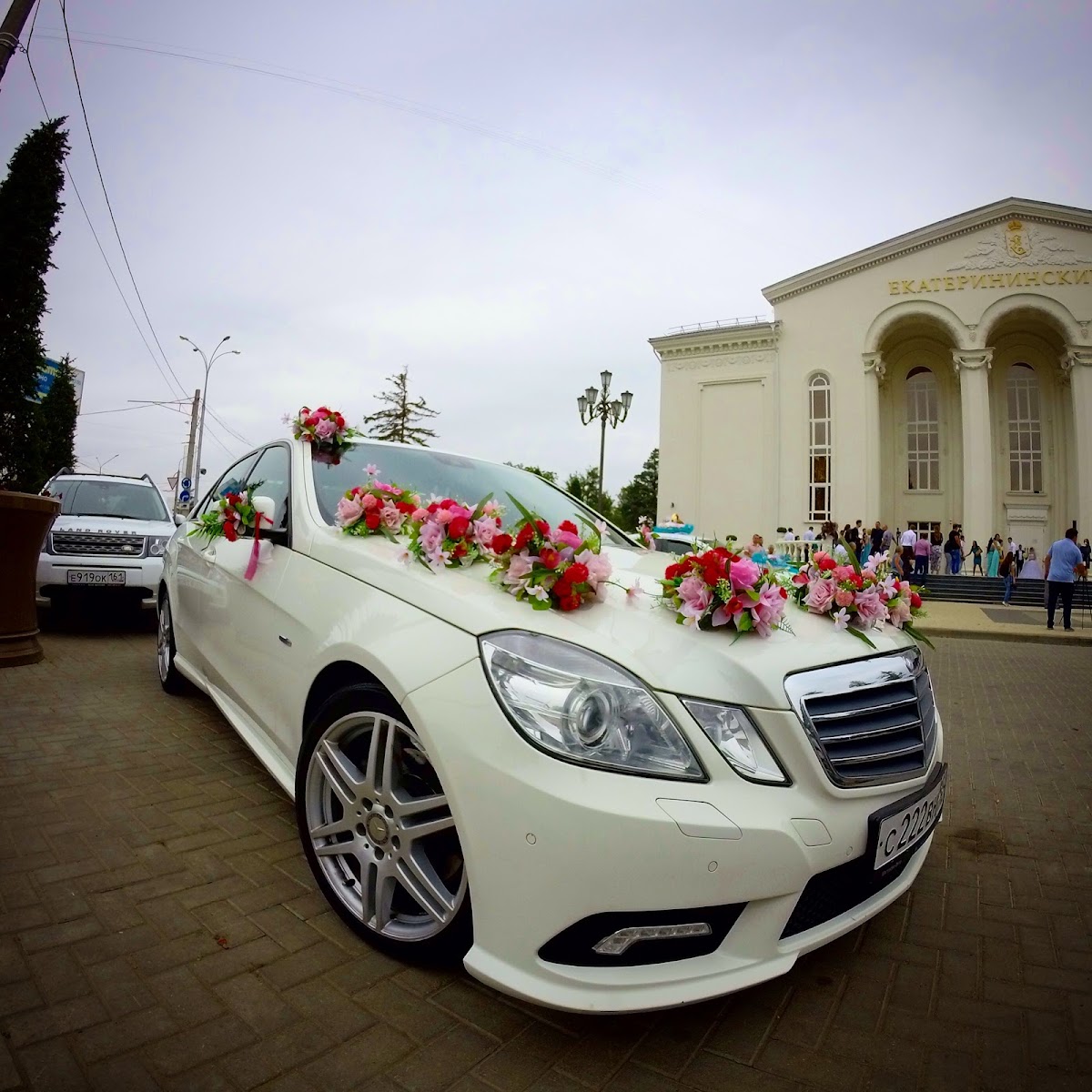 Mercedes E