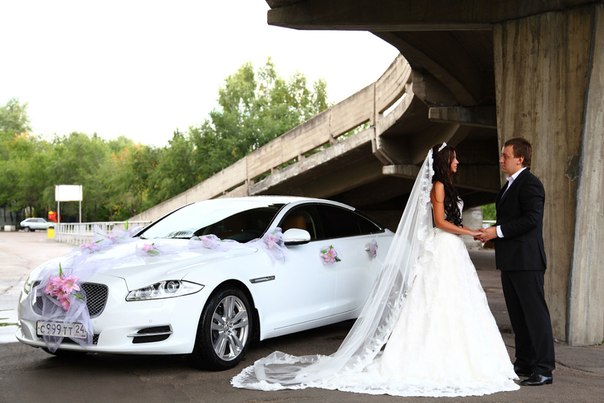 Jaguar XJ — кадр 2 из 11
