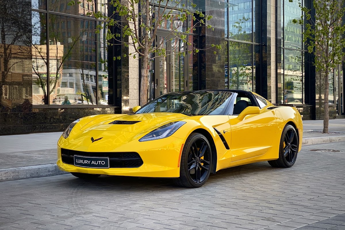 Chevrolet Corvette — кадр 5 из 14