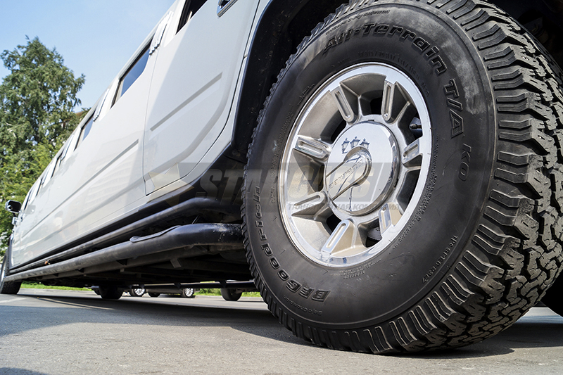 Hummer H2 (20 мест)