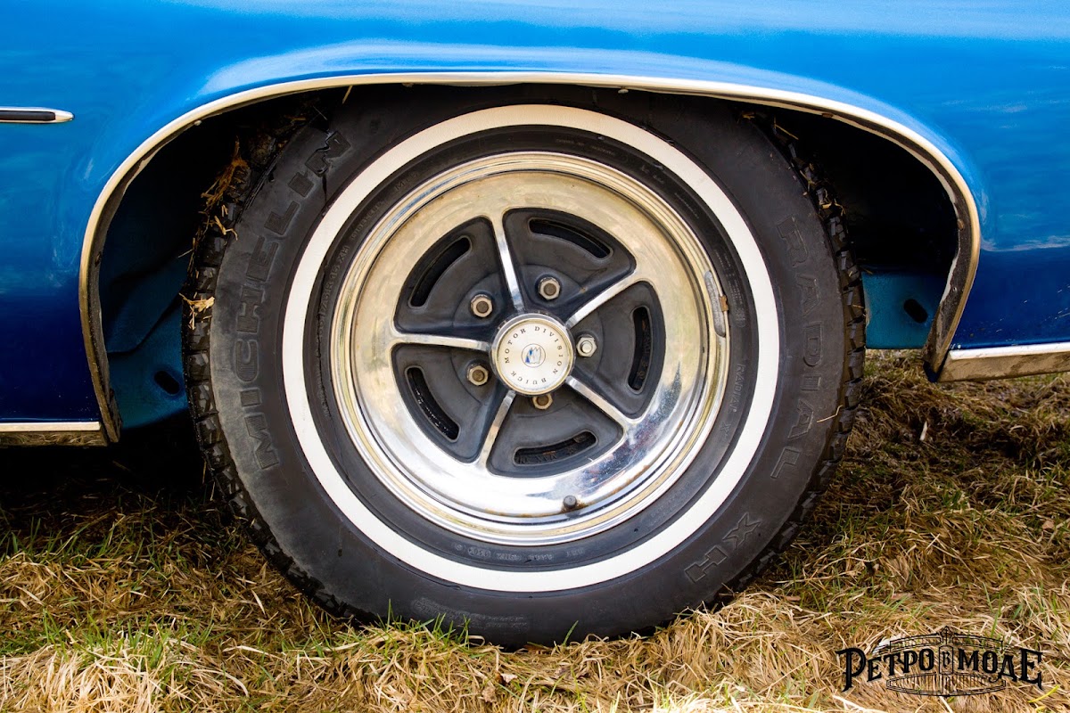Buick Centurion